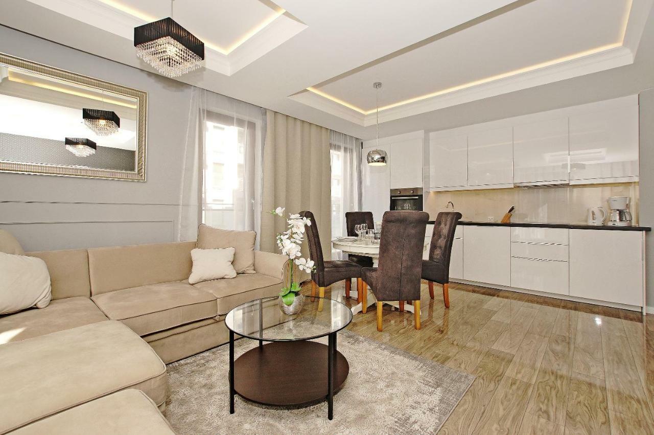 City Center - Aura By Apartmore Gdansk Exterior photo